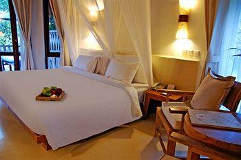 Aana Resort and Spa Koh Chang Klong Praow Beach