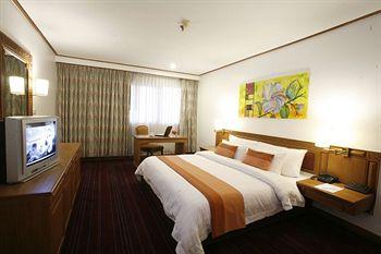 Sima Thani Hotel Nakhon Ratchasima 2112/2 Mittraphap Road Amphur Muang