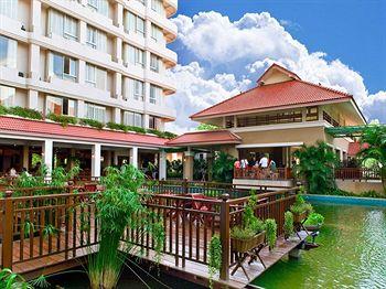 Eastern Grand Palace Hotel Pattaya 99/1 Moo 11 Soi Khaotalo Sukhumvit Road Nongprue Banglamung