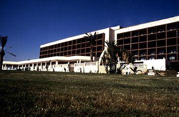 Sheraton Tunis Hotel and Towers Avenue de la Ligue Arabe, BP 345