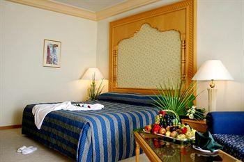 Sheraton Tunis Hotel and Towers Avenue de la Ligue Arabe, BP 345