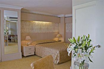 Elite Hotel Kucukyali Istanbul Cumhuriyet Caddesi Tan Sokak No 4