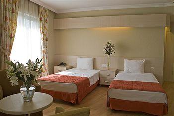 Elite Hotel Kucukyali Istanbul Cumhuriyet Caddesi Tan Sokak No 4