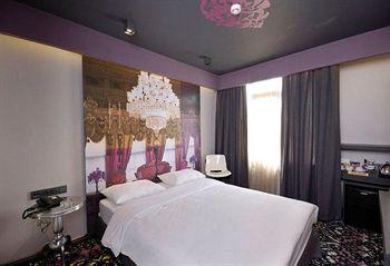 Tulip City Taksim Hotel Istanbul Mesrutiyet Caddesi No 95 Beyoglu