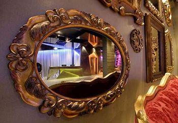 Tulip City Taksim Hotel Istanbul Mesrutiyet Caddesi No 95 Beyoglu