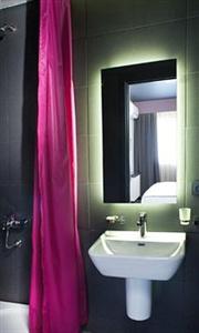 Tulip City Taksim Hotel Istanbul Mesrutiyet Caddesi No 95 Beyoglu