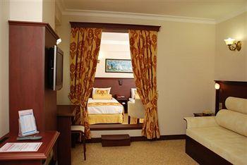 Park Hotel Izmir 1366 Sokak No 6 Basmane