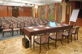 Hotel Lybid Kiev Peremohy Square 1