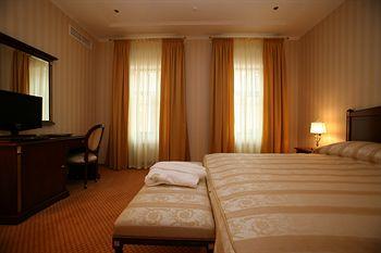 Podol Plaza Hotel Kiev Konstantinovskaya str., 7А