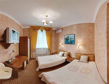 Gintama Hotel Kiev Tryokhsvyatytelska Str. 9