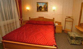 Rus Hotel Kiev 4 Hospitalna Str.