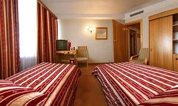 Rus Hotel Kiev 4 Hospitalna Str.