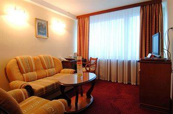 Rus Hotel Kiev 4 Hospitalna Str.