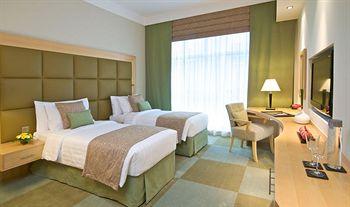 Dusit Princess City Centre Hotel Dubai Garhoud Road, Deira, Opposite City Centre Mall P.O.Box 81933