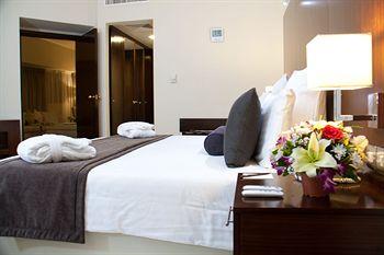 Avari Dubai Hotel P.O. Box 50400 Deira