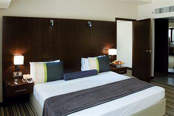 Avari Dubai Hotel P.O. Box 50400 Deira