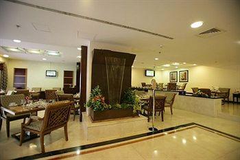 Savoy Crest Exclusive Hotel Apartments Dubai Al Mankhoul Street