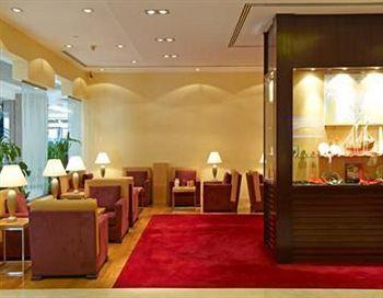 Golden Tulip Hotel Sharjah Al Fardan Centre Corniche Road