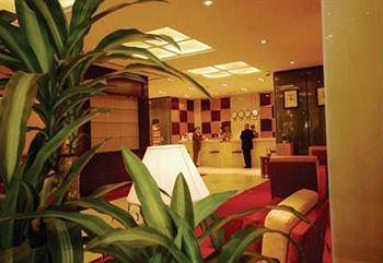Golden Tulip Hotel Sharjah Al Fardan Centre Corniche Road