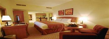 Golden Tulip Hotel Sharjah Al Fardan Centre Corniche Road
