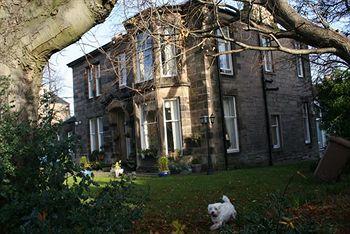 Alba House Bed & Breakfast Edinburgh 29 Craigmillar Park