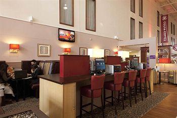 Premier Inn Heathrow Airport London 15 Bath Road