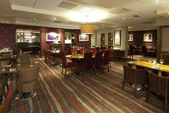 Premier Inn Heathrow Airport London 15 Bath Road