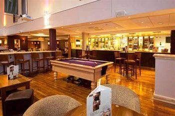 Premier Inn Heathrow Airport London 15 Bath Road