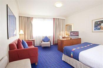 Park Inn Heathrow London 1 Bath Road