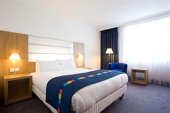 Park Inn Heathrow London 1 Bath Road