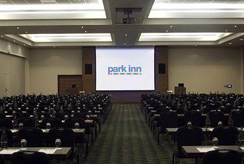 Park Inn Heathrow London 1 Bath Road