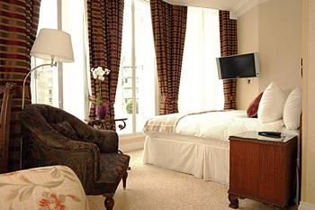 Ashburn Hotel London 111 Cromwell Road