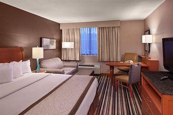 Doubletree Hotel Akron 3150 West Market Street