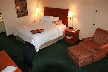 Hampton Inn Altamonte Springs 151 North Douglas Avenue