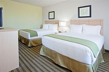 Holiday Inn Express Alvarado (Texas) 325 Village Park Drive