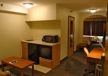 Best Western University Park Inn & Suites Ames 2500 University Boulevard