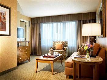 Doubletree Guest Suites Anaheim 2085 S Harbor Blvd