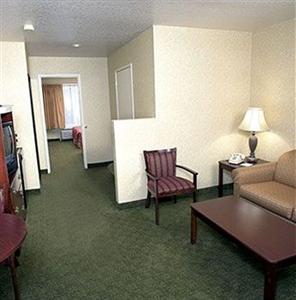 Castle Inn And Suites Anaheim 1734 South Harbor Boulevard