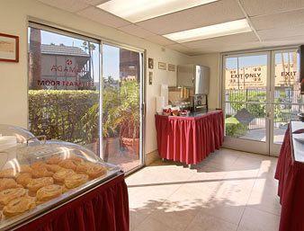 Ramada Inn Maingate Anaheim 1650 S. Harbor Blvd