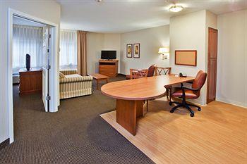 Candlewood Suites Raleigh Area Apex 1005 Marco Drive