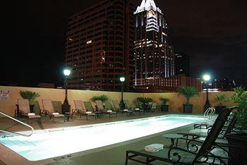 Hampton Inn & Suites Downtown Austin 200 San Jacinto Boulevard