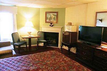 Fireside Inn and Suites Bangor (Maine) 570 Main Street