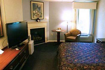 Fireside Inn and Suites Bangor (Maine) 570 Main Street