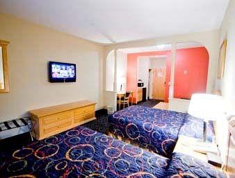 Days Inn And Suites Baton Rouge 2949 Varsity Street