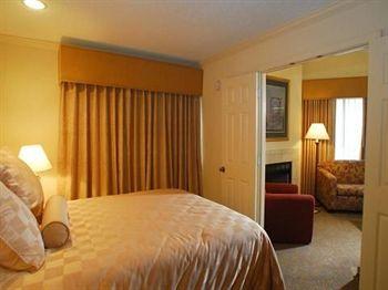 Chase Suite Hotel Baton Rouge 5522 Corporate Blvd