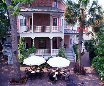 The Beaufort Inn 809 Port Republic St