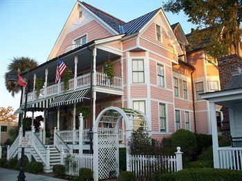 The Beaufort Inn 809 Port Republic St