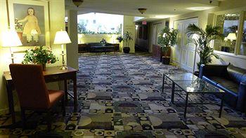 Bedford Plaza Hotel (Massachusetts) 340 Great Road