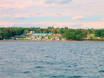 Colonial Gables Oceanfront Village Rentals Belfast (Maine) 7 Eagle Lane