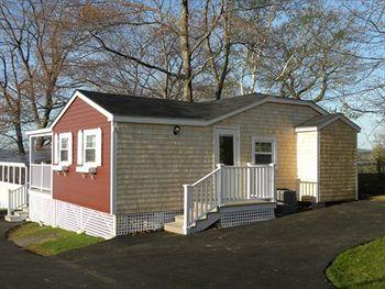 Colonial Gables Oceanfront Village Rentals Belfast (Maine) 7 Eagle Lane